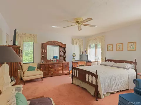 Bedroom - n6355 Alger Heights Road, Munising, MI 49862 photo 1 of 3