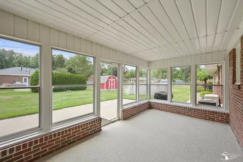 Exterior - 1065 Valetta, Temperance, MI 48182 photo 10 of 10