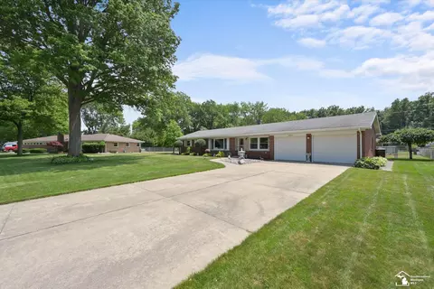 Exterior - 1065 Valetta, Temperance, MI 48182 photo 2 of 10