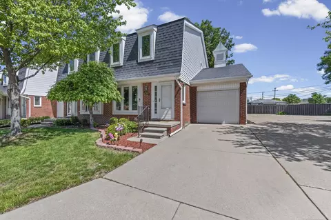 500 Pineview, Saint Clair Shores, MI 48081