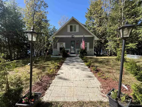 Exterior - 28233 W Maple, Eckerman, MI 49728 photo 2 of 11