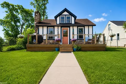 7468 Huron Bay, Lexington, MI 48450