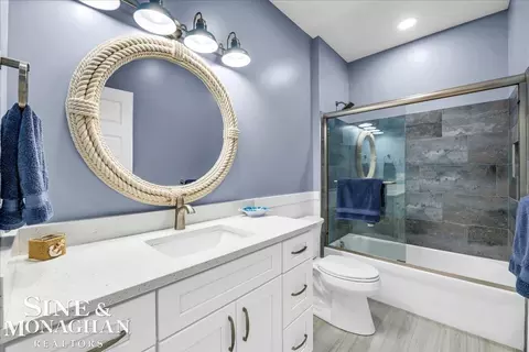Bath - 7305 Dyke, Algonac, MI 48001 photo 1 of 10