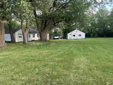 7467 S Telegraph, Temperance, MI 48182 photo 5