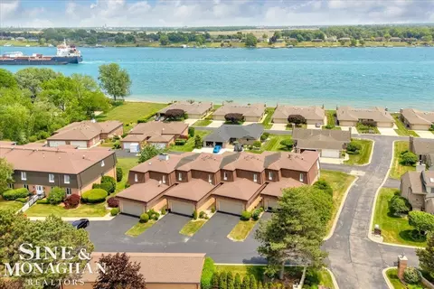 View/Area - 1935 River #11, Saint Clair, MI 48079 photo 3 of 4
