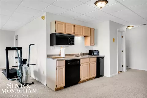Kitchen - 1935 River #11, Saint Clair, MI 48079 photo 5 of 6