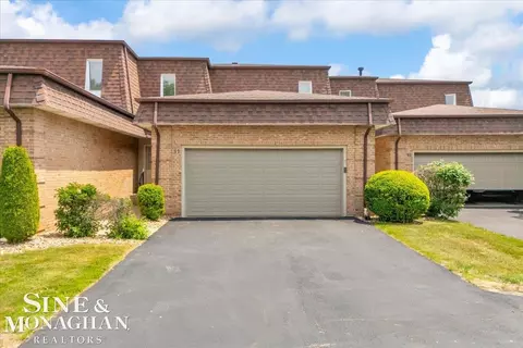1935 River #11, Saint Clair, MI 48079