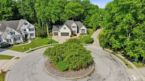 1345 Logans Run, Temperance, MI 48182