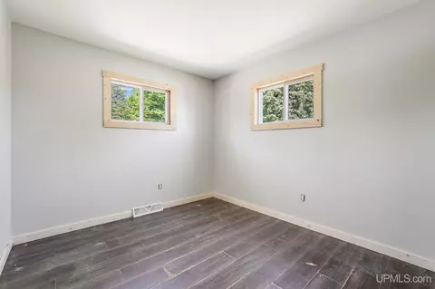 Bedroom - n5797 Eben Road, Eben Junction, MI 49825 photo 5 of 6