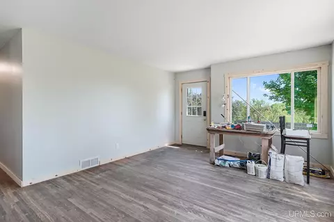 Living - n5797 Eben Road, Eben Junction, MI 49825 photo 3 of 4