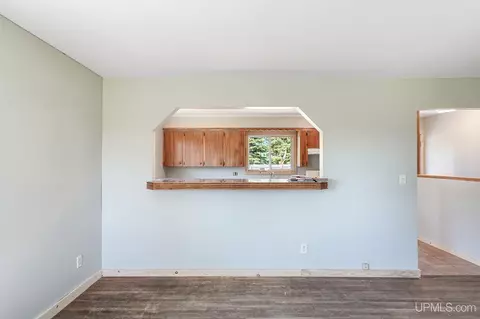 Living - n5797 Eben Road, Eben Junction, MI 49825 photo 2 of 4