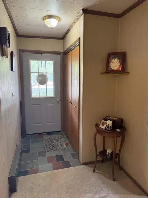 Entry Way - 182 E M-61, Gladwin, MI 48624 photo 1 of 2
