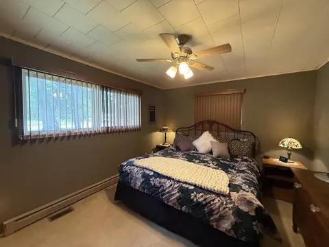 Bedroom - 182 E M-61, Gladwin, MI 48624 photo 1 of 6