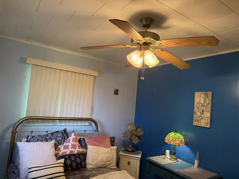 Bedroom - 182 E M-61, Gladwin, MI 48624 photo 6 of 6