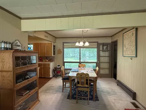 Dining - 182 E M-61, Gladwin, MI 48624 photo 1 of 2