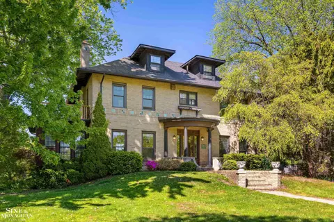 1265 Devonshire, Grosse Pointe Park, MI 48230 photo 4