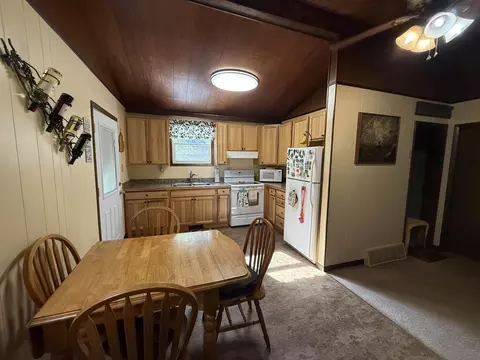 Kitchen - 948 Rivers Ter, Gladwin, MI 48624 photo 1 of 3