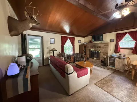 Living - 948 Rivers Ter, Gladwin, MI 48624 photo 1 of 5
