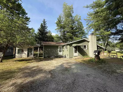Exterior - 948 Rivers Ter, Gladwin, MI 48624 photo 6 of 14