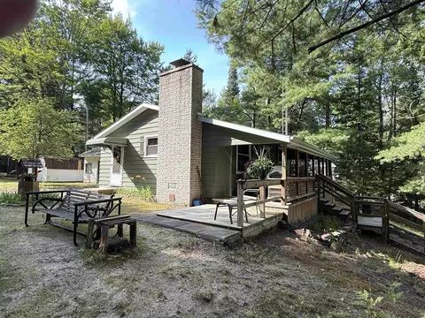 948 Rivers Ter, Gladwin, MI 48624