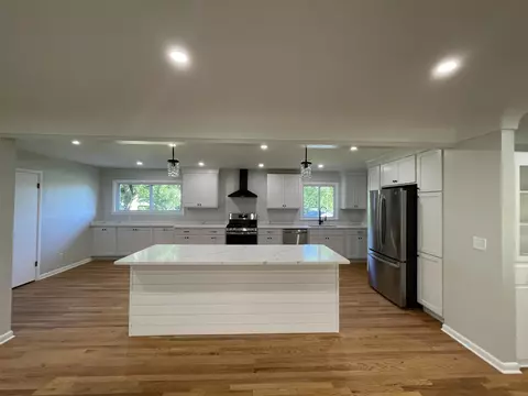 Kitchen - 114 E Henry, Flushing, MI 48433 photo 2 of 6