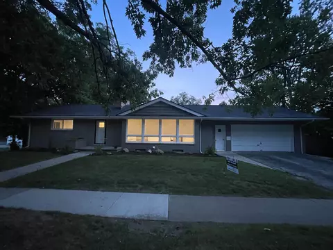 114 E Henry, Flushing, MI 48433