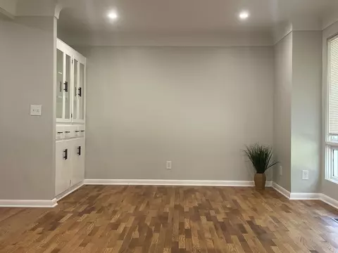 Living - 114 E Henry, Flushing, MI 48433 photo 4 of 4