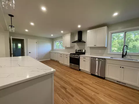 Kitchen - 114 E Henry, Flushing, MI 48433 photo 3 of 6