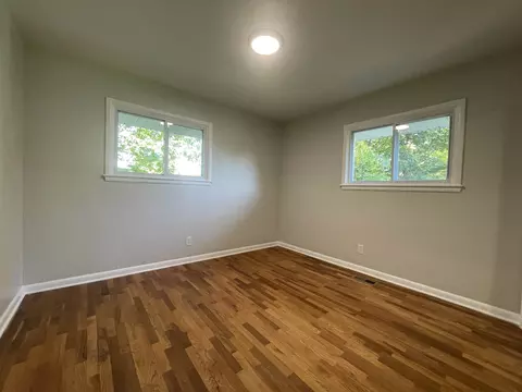 Bedroom - 114 E Henry, Flushing, MI 48433 photo 3 of 4