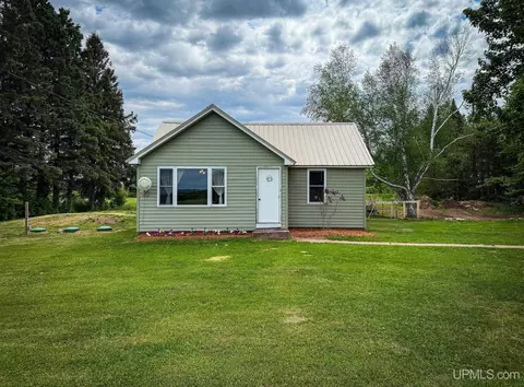 9612 South Johnson Road, Bessemer, MI 49911