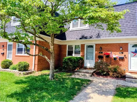 45547 Kensington, Utica, MI 48317