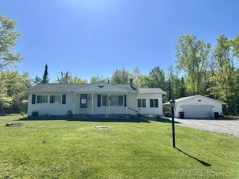 17900 Iroquois, Atlanta, MI 49709