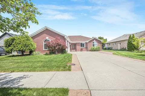 21895 Preserve, Macomb, MI 48042