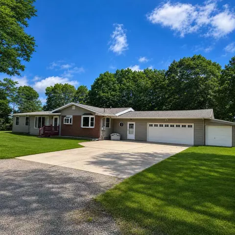 4713 S Fraser, Bay City, MI 48706