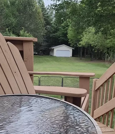 4849 Danforth, Escanaba, MI 49829 photo 7