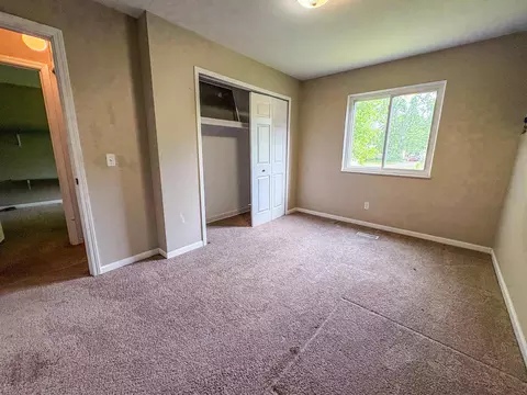 Bedroom - 343 Beach, Mount Morris, MI 48458 photo 5 of 7