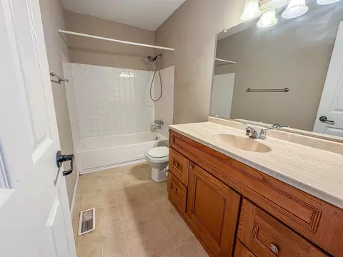 Bath - 343 Beach, Mount Morris, MI 48458 photo 1 of 2