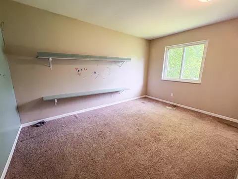 Bedroom - 343 Beach, Mount Morris, MI 48458 photo 2 of 7