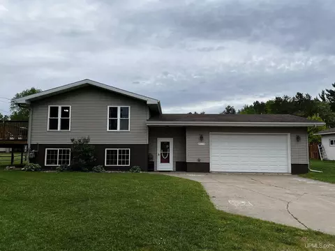 2424 County Road 496, Ishpeming, MI 49849