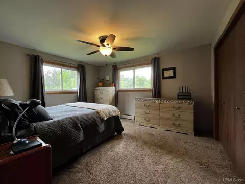 Bedroom - 2424 County Road 496, Ishpeming, MI 49849 photo 3 of 7