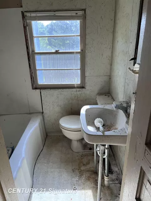 Bath - 3367 E Lk, Clio, MI 48420 photo 1 of 1