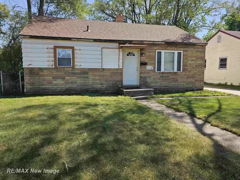 2126 Hammel, Saginaw, MI 48601