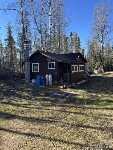 tbd Greenwood, Ishpeming, MI 49849