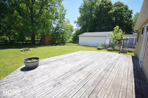 Exterior - 505 Wild Oak, Perry, MI 48872 photo 2 of 3