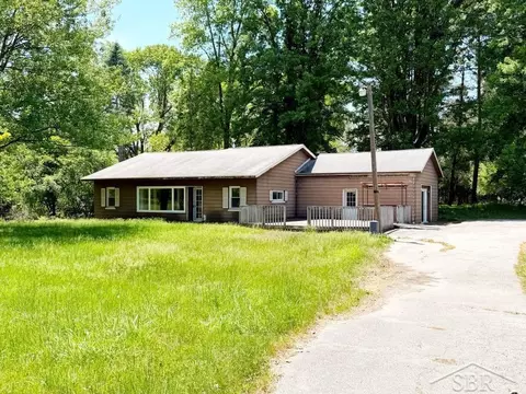 1408 Waldo, Midland, MI 48640