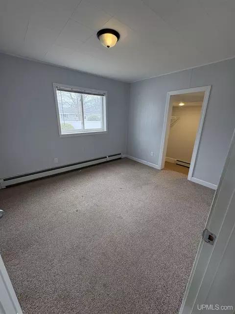 1609 S 14th, Escanaba, MI 49829 photo 4