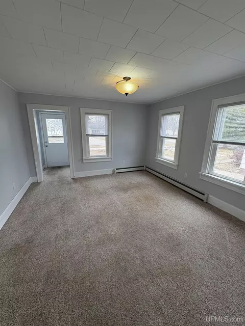 1609 S 14th, Escanaba, MI 49829 photo 9