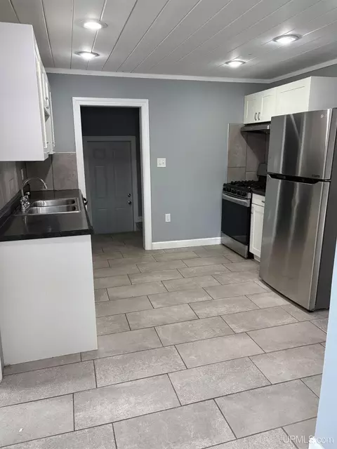1609 S 14th, Escanaba, MI 49829 photo 5