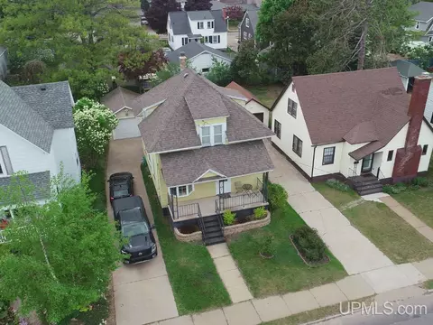 1019 Pine, Marquette, MI 49855