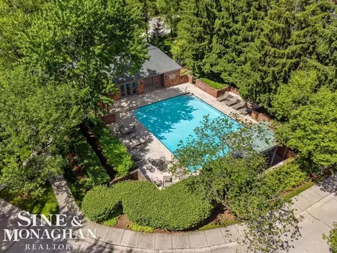 Exterior - 22 Windemere, Grosse Pointe Farms, MI 48236 photo 22 of 23